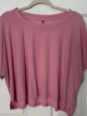 Beyond Yoga | Super Soft Oversized Cropped Tee | Pink | Size L